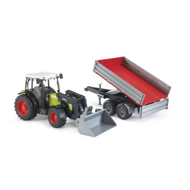 CLAAS NECTIS 267F med lastare och vagn